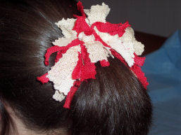 instructions to make a hair scrunchie from fabric with no sewing